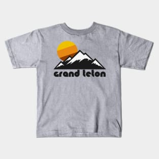 Retro Grand Teton ))(( Tourist Souvenir Travel Wyoming Design Kids T-Shirt